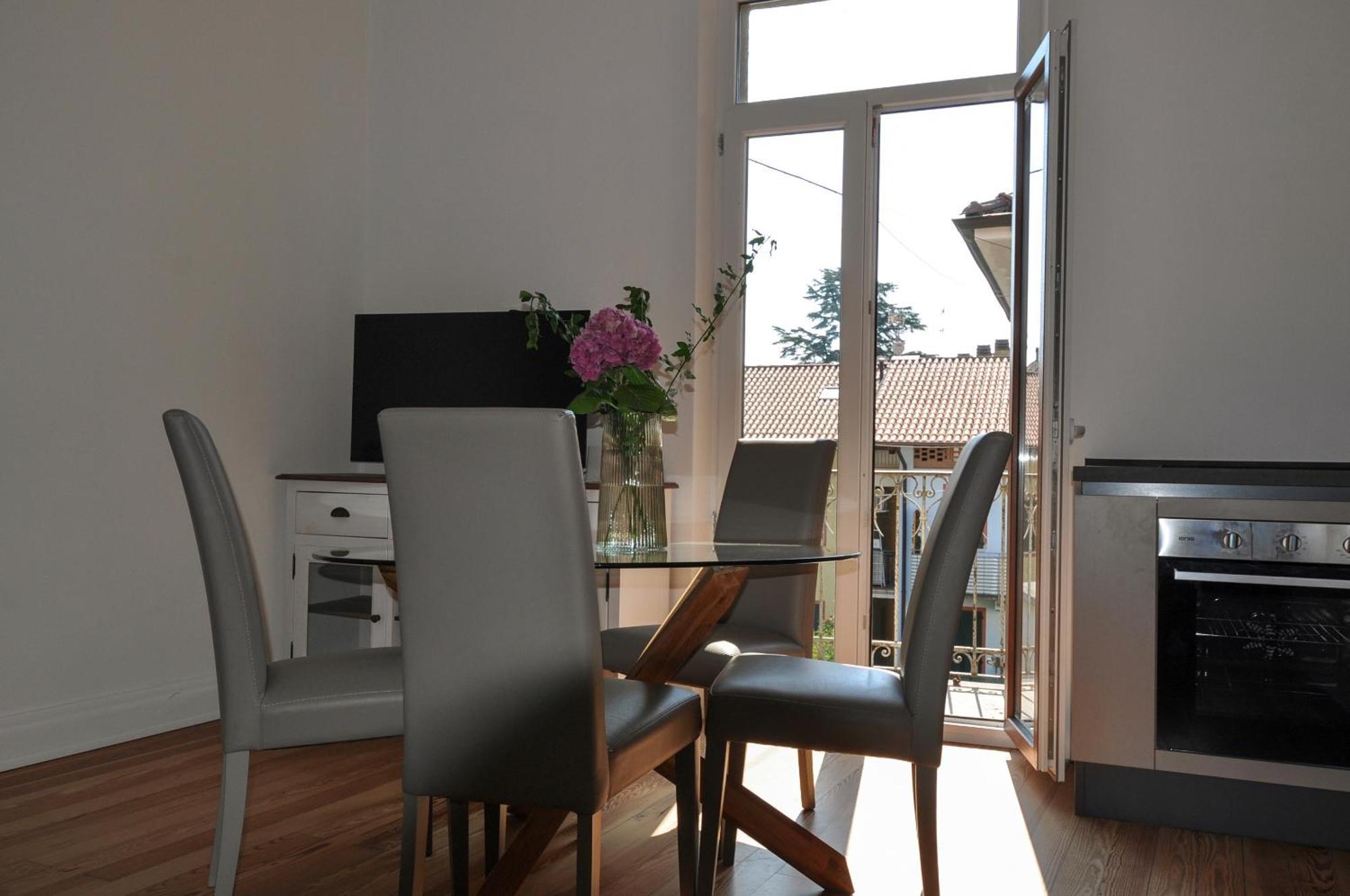 Valentine Apartment